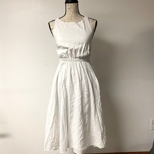 Hyvee White Cocktail Dress